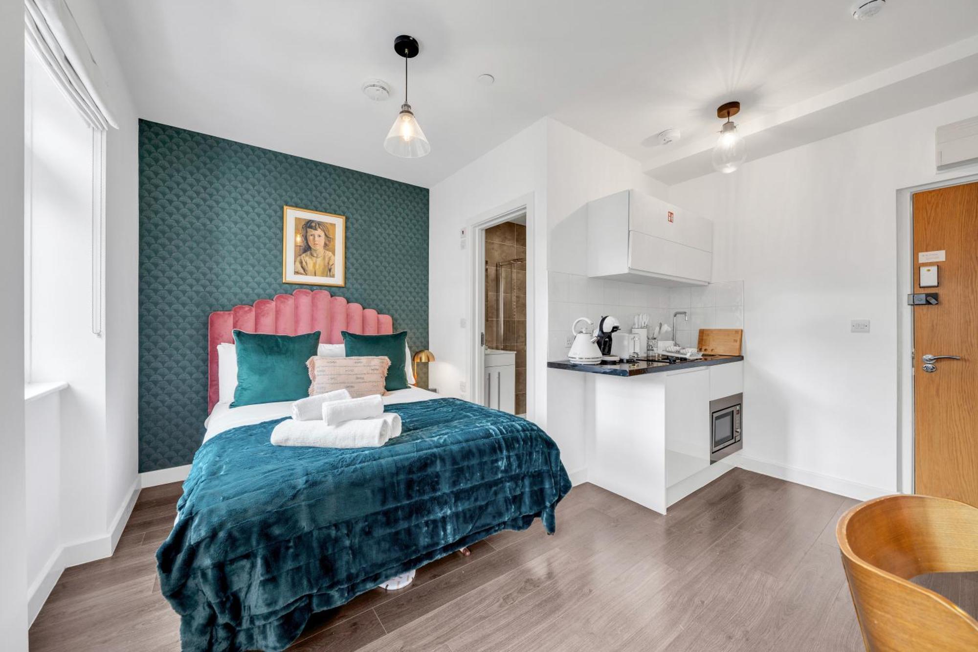 Urban Elegance Luxury Living With Kitchenette Londres